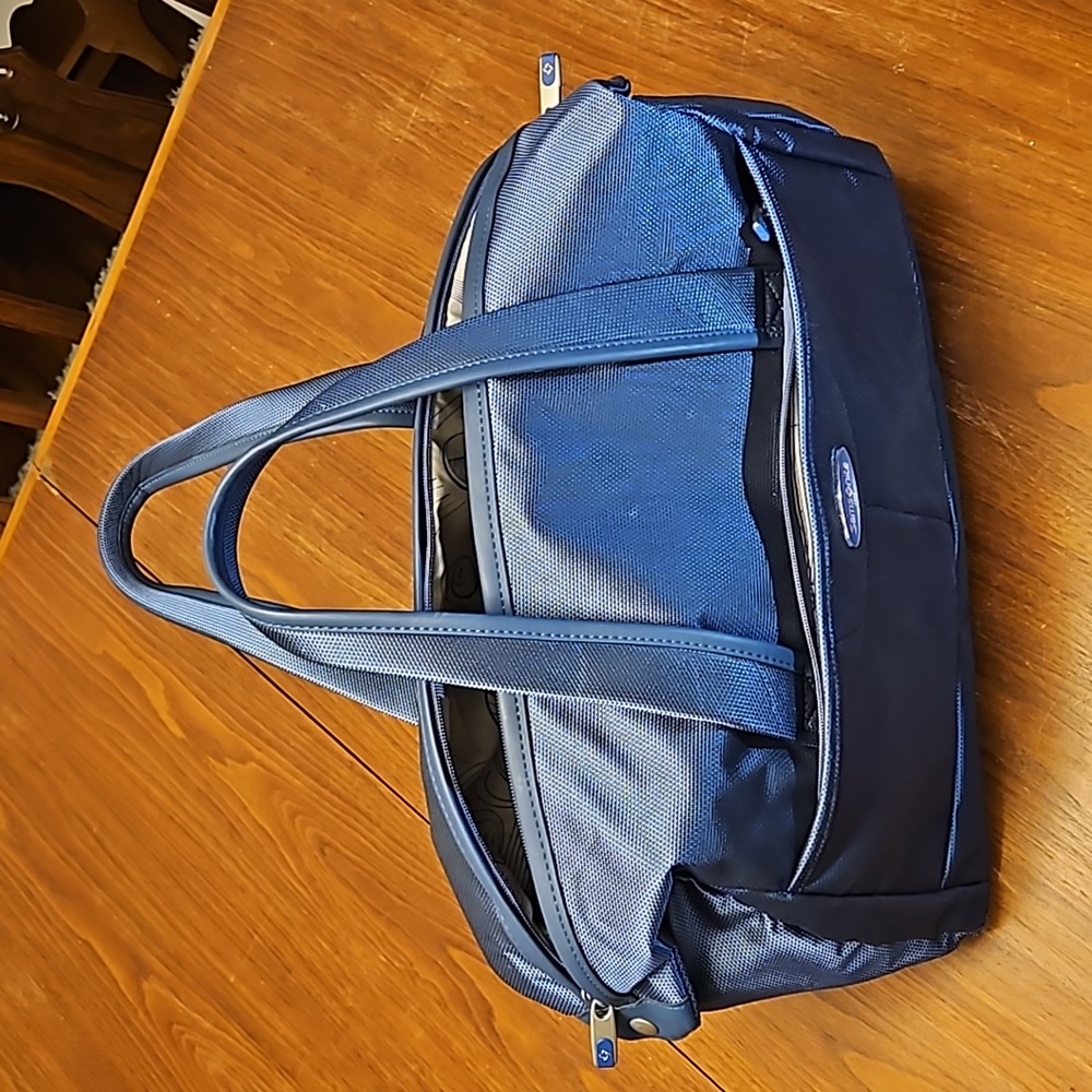 1910 Blue Samsonite Bag